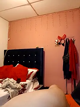 EllisW8 online show from February 2025 10:45:01 AM