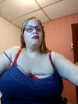 EllisW8 online show from February 2025 03:41:02 PM