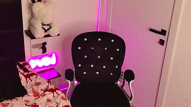 MissAmeliaa online show from December 2025 07:53:02 PM