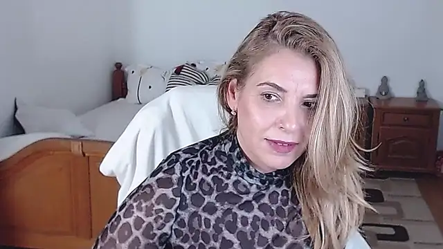 evamaria2024 online show from March 2025 02:10:02 PM