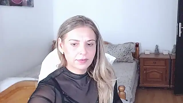 evamaria2024 online show from September 2025 07:30:02 AM