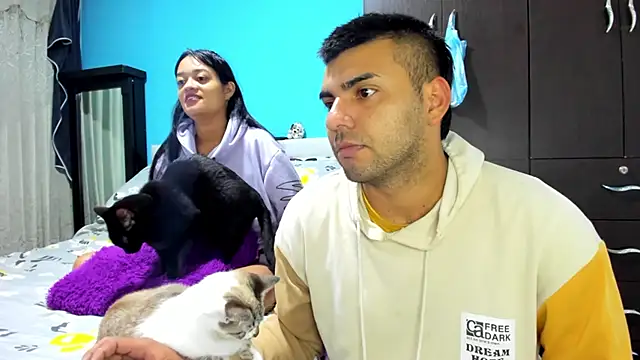 Snapshot of 2ScarletandRyan8 chatting on November 2025 10:03:01 AM 2ScarletandRyan8 online show from November 2025 10:03:01 AM