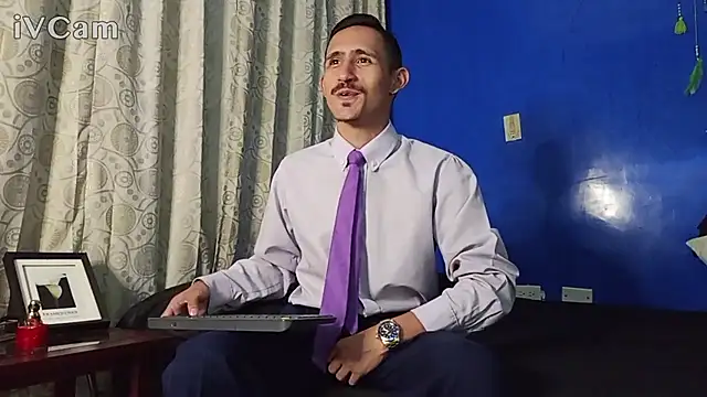 HomeAloneK online show from November 2025 07:24:02 PM