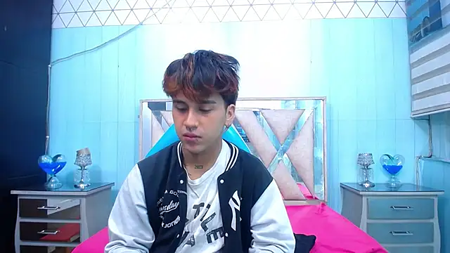 Snapshot of alex_477 chatting on September 2025 11:44:02 AM alex 477 online show from September 2025 11:44:02 AM