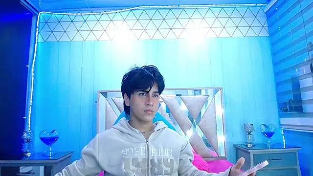 Snapshot of alex_477 chatting on October 2025 11:39:02 AM alex 477 online show from October 2025 11:39:02 AM