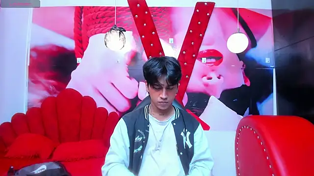 Snapshot of alex_477 chatting on October 2025 11:40:01 AM alex 477 online show from October 2025 11:40:01 AM