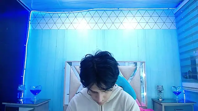 Snapshot of alex_477 chatting on October 2025 11:33:02 AM alex 477 online show from October 2025 11:33:02 AM