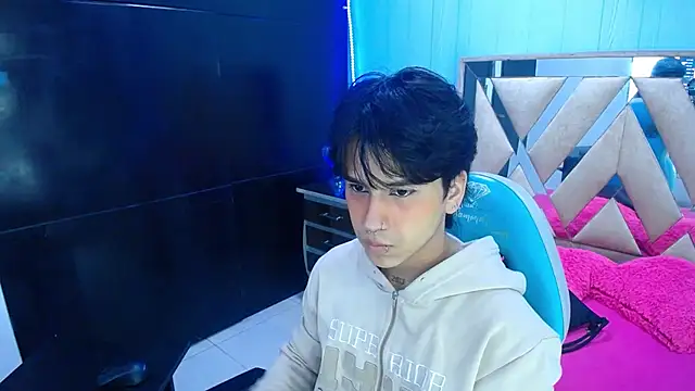 Snapshot of alex_477 chatting on November 2025 11:42:01 AM alex 477 online show from November 2025 11:42:01 AM