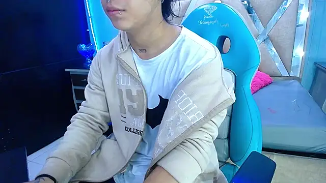 Snapshot of alex_477 chatting on November 2025 11:38:02 AM alex 477 online show from November 2025 11:38:02 AM