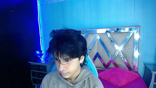 Snapshot of alex_477 chatting on November 2025 11:32:02 AM alex 477 online show from November 2025 11:32:02 AM