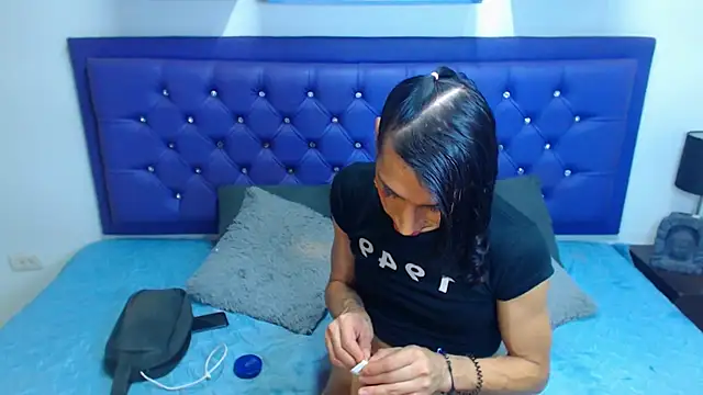 kiwii nasty online show from March 2026 09:53:02 PM