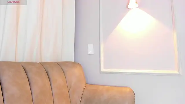 Snapshot of Lia_walton chatting on December 2024 12:05:02 PM Lia walton online show from December 2024 12:05:02 PM