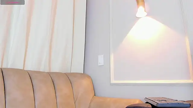 Snapshot of Lia_walton chatting on December 2024 11:59:01 AM Lia walton online show from December 2024 11:59:01 AM