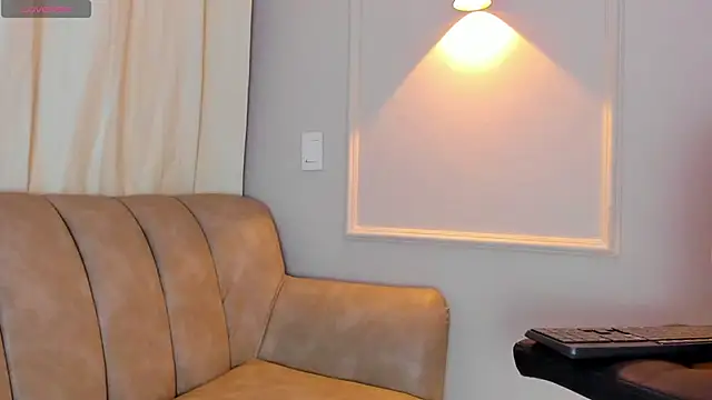 Snapshot of Lia_walton chatting on January 2025 07:43:01 PM Lia walton online show from January 2025 07:43:01 PM