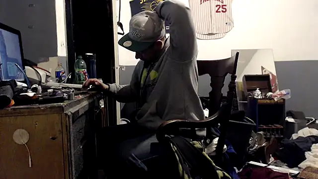 sledge901 online show from January 2026 12:19:01 PM