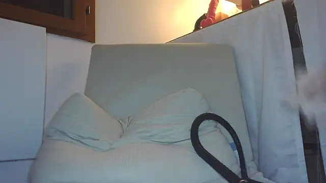 peach00001 online show from March 2026 10:17:02 PM