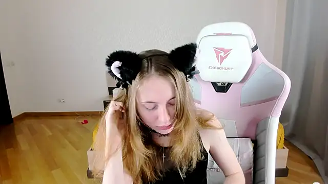 Cowell Adelina online show from September 2025 11:34:02 AM