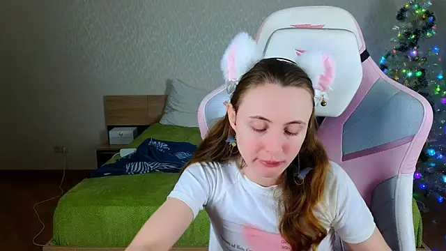 Cowell Adelina online show from December 2025 09:29:02 AM