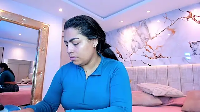 kiana cream online show from March 2026 11:36:01 AM