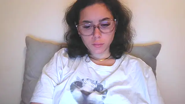 LovelyJulliette online show from November 2025 11:09:01 AM