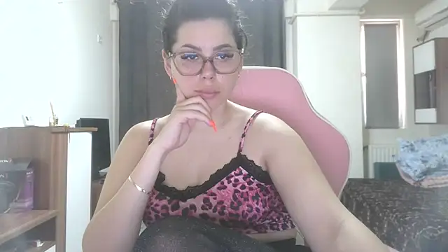LovelyJulliette online show from June 2026 11:25:02 AM