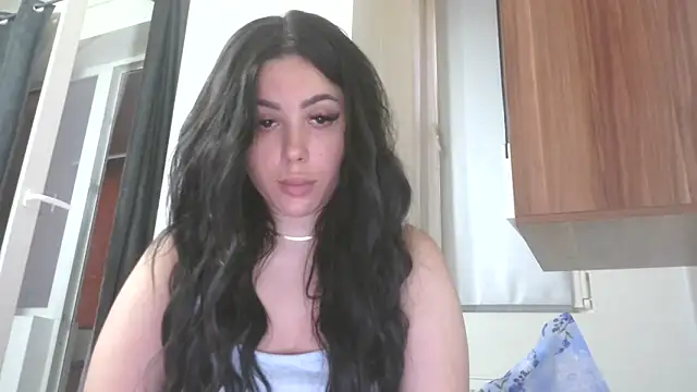 LovelyJulliette online show from June 2026 04:28:02 PM