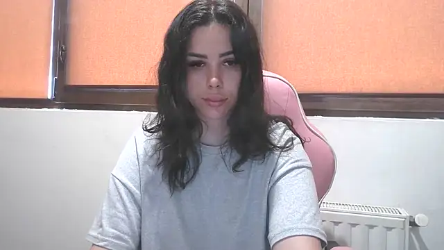 LovelyJulliette online show from July 2026 10:52:02 AM