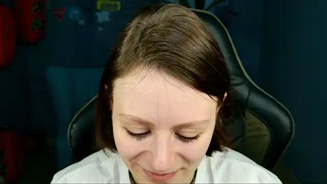 VeliraBraitberg online show from March 2025 11:16:01 AM