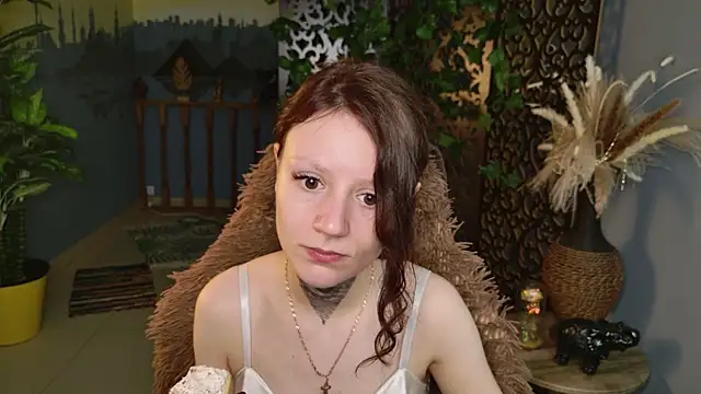 Snapshot of VeliraBraitberg chatting on July 2026 06:07:01 AM VeliraBraitberg online show from July 2026 06:07:01 AM