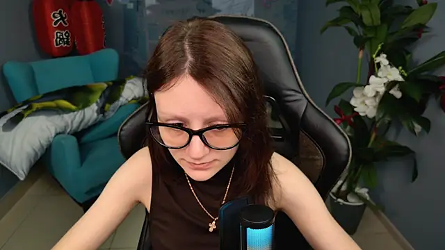 Snapshot of VeliraBraitberg chatting on July 2026 06:05:01 AM VeliraBraitberg online show from July 2026 06:05:01 AM