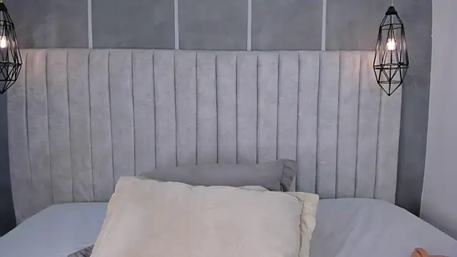 lea gray online show from March 2025 07:03:02 PM