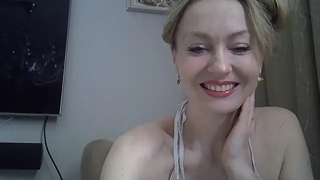 ZarinaSwift online show from April 2026 04:48:01 AM