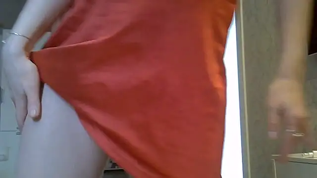 ZarinaSwift online show from May 2026 06:21:03 AM