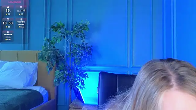 milly shy online show from October 2025 06:58:02 AM