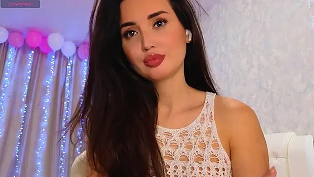 LaraSkinny online show from December 2024 03:06:01 AM