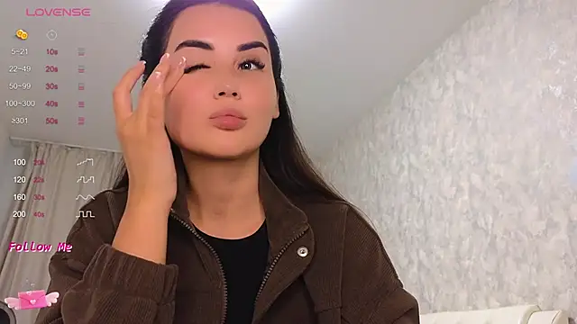 LaraSkinny online show from September 2025 10:48:01 AM