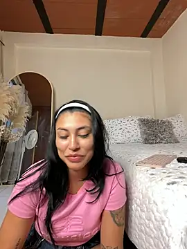 Snapshot of Sol_Miller chatting on March 2025 10:21:02 PM Sol Miller online show from March 2025 10:21:02 PM