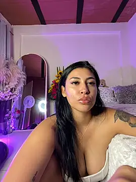 Snapshot of Sol_Miller chatting on March 2025 09:29:02 PM Sol Miller online show from March 2025 09:29:02 PM