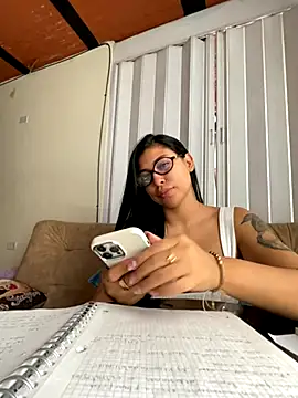 Snapshot of Sol_Miller chatting on October 2025 07:20:01 PM Sol Miller online show from October 2025 07:20:01 PM