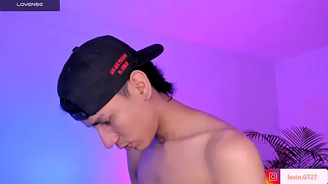 Levin Hikaru online show from October 2025 07:54:02 AM