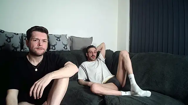 twotwinkhusbandss online show from February 2026 09:40:02 PM