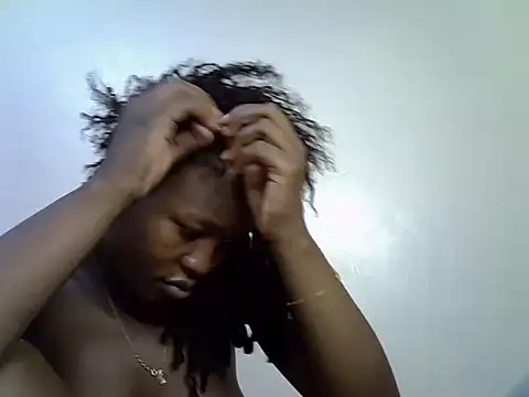 Snapshot of Sonnia_ chatting on March 2025 01:50:02 AM Sonnia online show from March 2025 01:50:02 AM