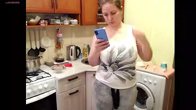 Sakura Green online show from March 2025 02:40:01 PM