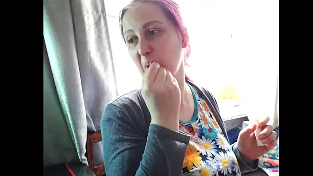 Sakura Green online show from April 2026 10:42:02 AM