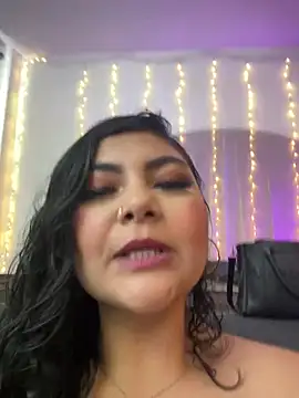 Juli Walker online show from March 2026 02:10:02 PM