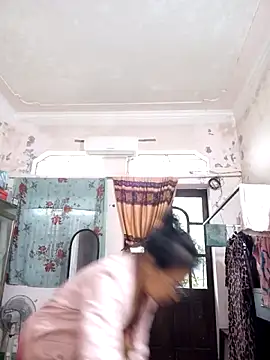 Hotestlove online show from March 2026 02:15:01 AM