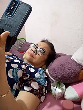 Hotestlove online show from March 2026 09:58:01 PM