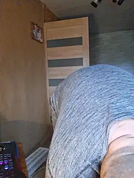 Foxyshaved online show from October 2025 06:34:01 AM