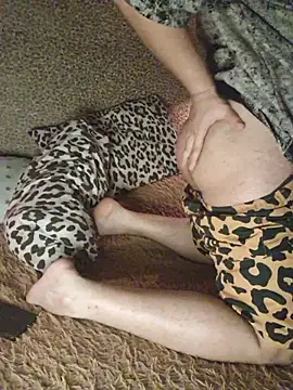 Foxyshaved online show from November 2025 03:51:02 AM