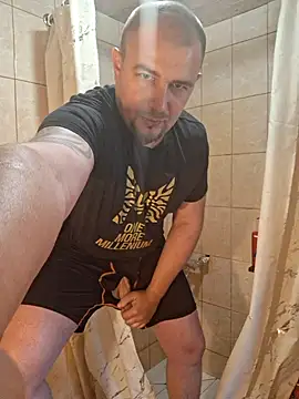 Snapshot of Foxyshaved chatting on May 2026 05:15:02 AM Foxyshaved online show from May 2026 05:15:02 AM